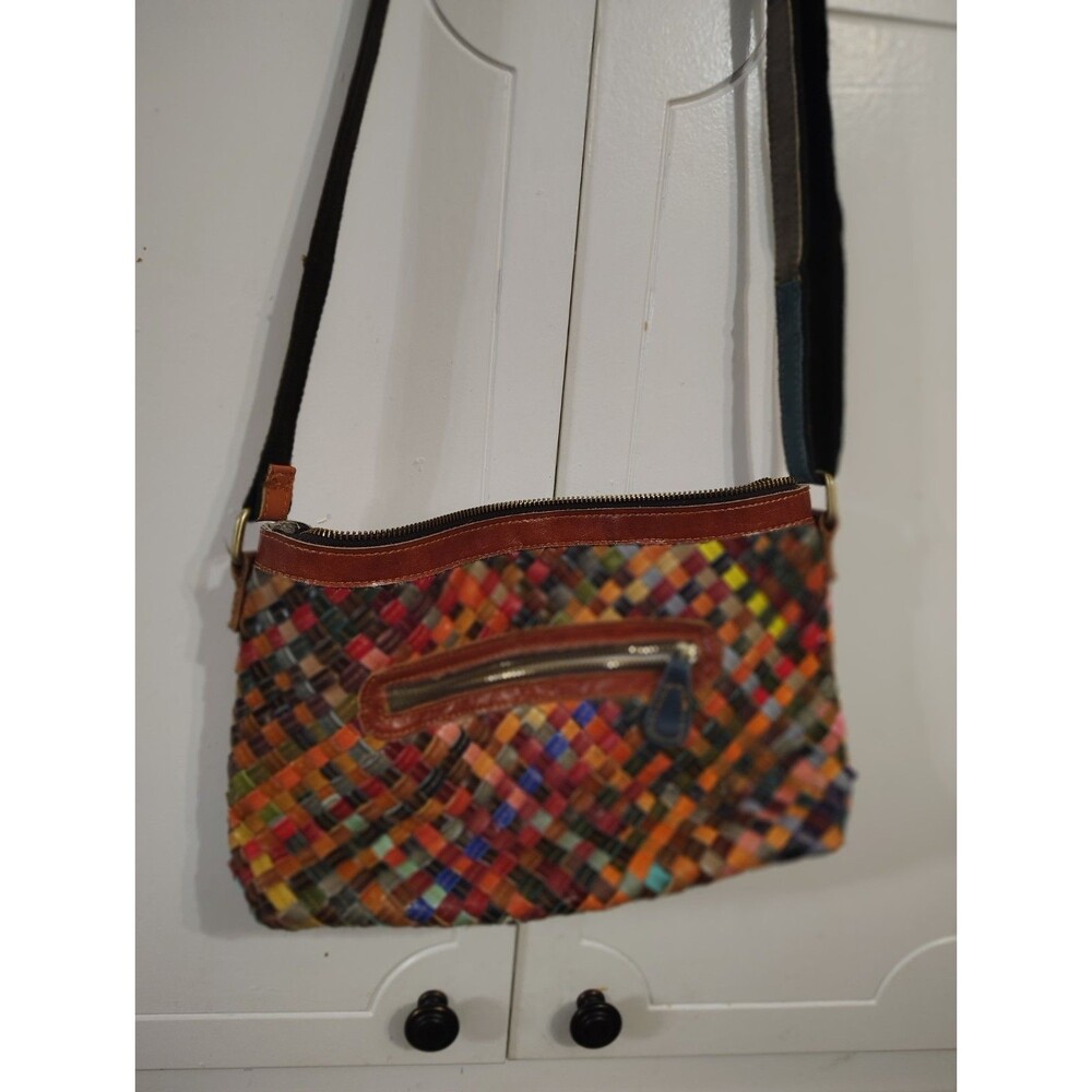 AmeriLeather Colorful Women's Woven Leather Crossbody Handbag Purse - Picture 5 of 9